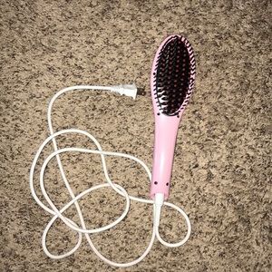Fast hairbrush straightener